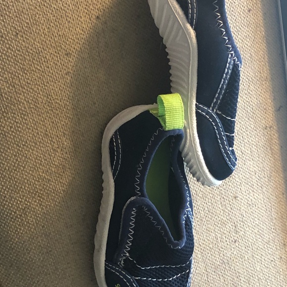 Speedo water shoes 5/6 - Picture 2 of 2